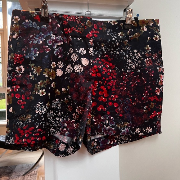 Dries Van Noten Paolina Tailored Shorts - Picture 4 of 7
